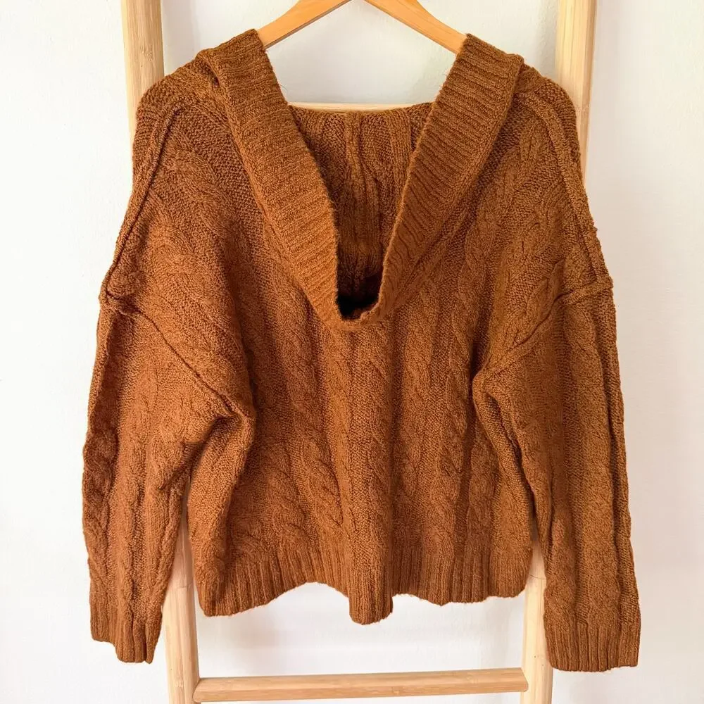 NWT American Eagle Cable Knit Sweater Hoodie Brown Chunky Women’s Size Small